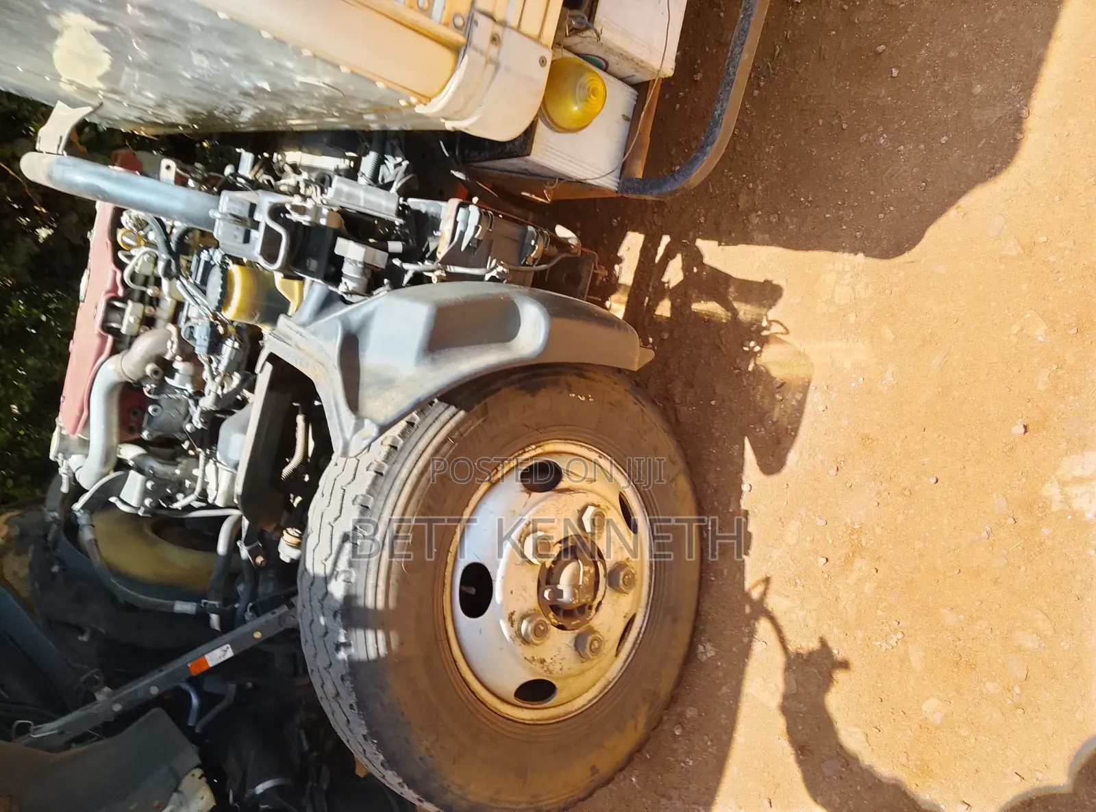 Toyota Dyna 2013 White