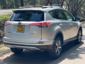 Toyota RAV4 2016 Silver