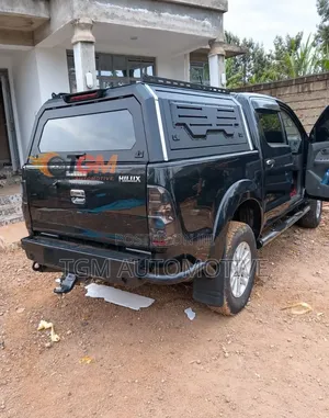 Upgrade Your Hilux Double Cab With This Heavy Duty Steel Canopy