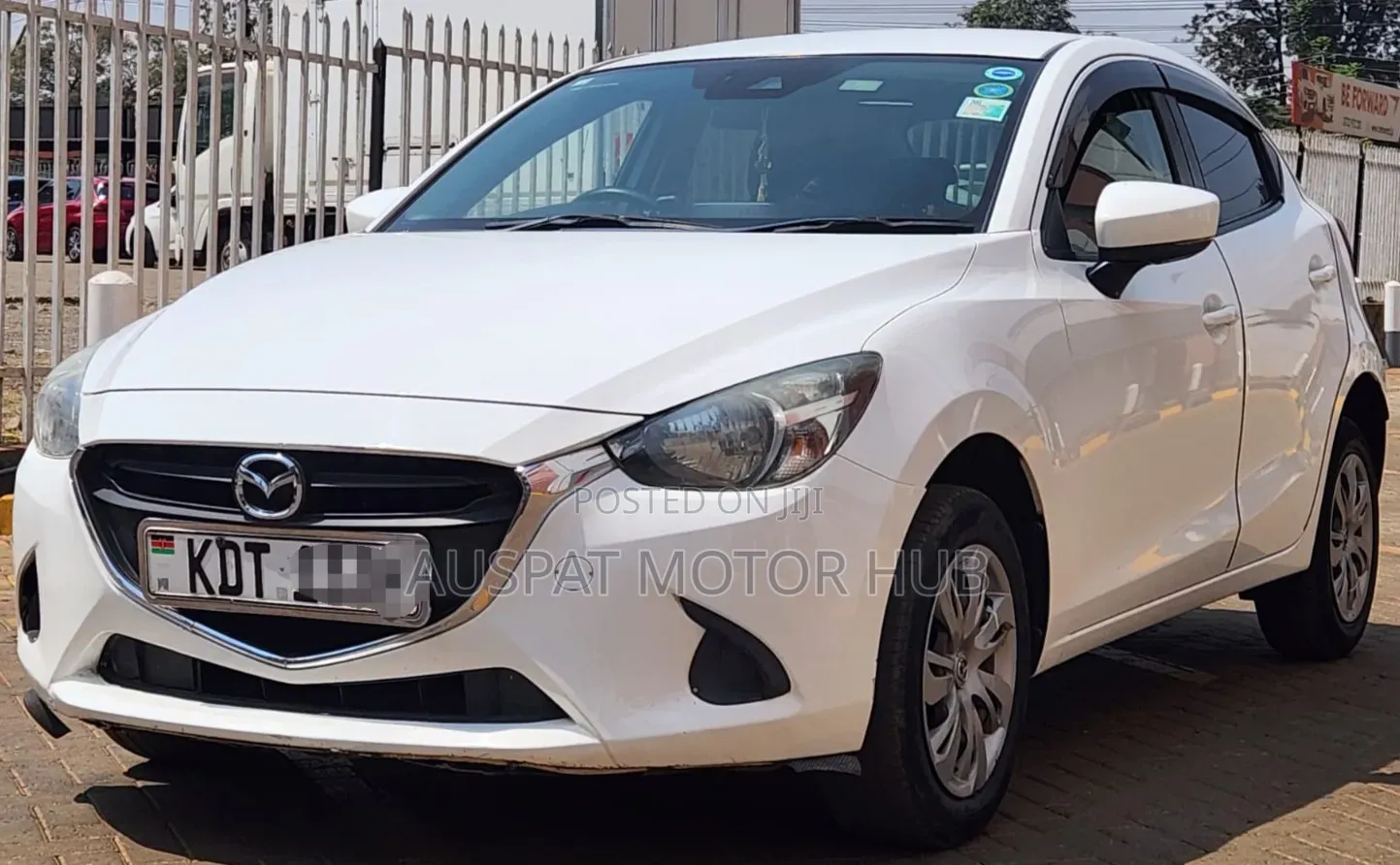 Mazda Demio 2018 White
