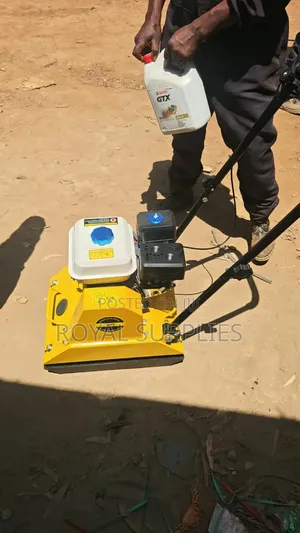 Kmax Italy 90kg Plate Compactor 5hp Engine