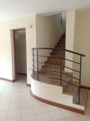 4bdrm Maisonette in Pipeline for sale