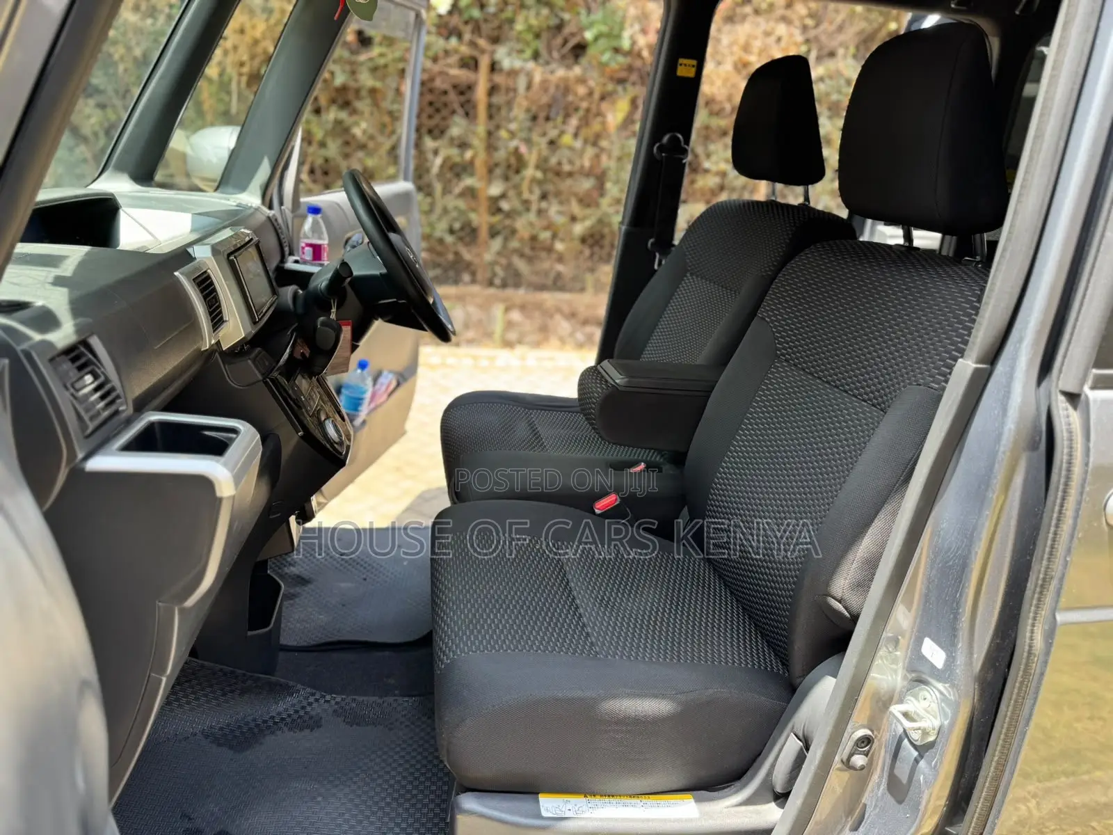 Toyota Pixis Epoch 2018 Silver