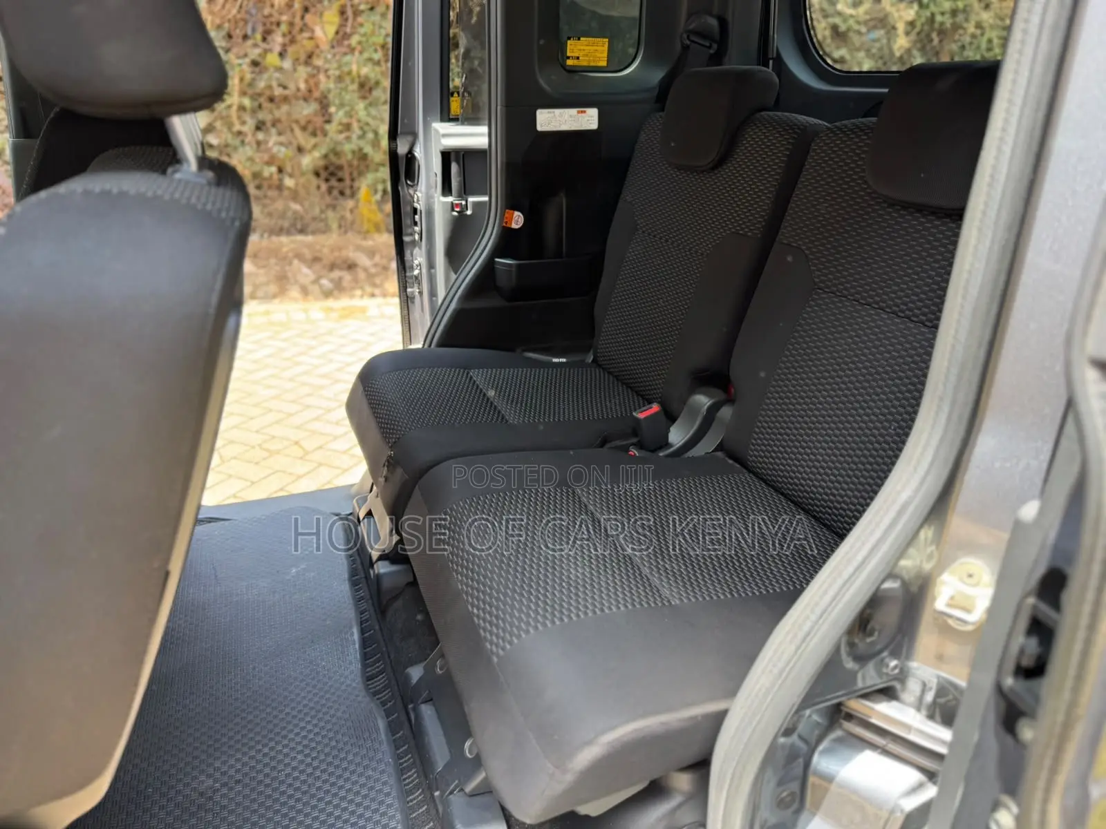 Toyota Pixis Epoch 2018 Silver