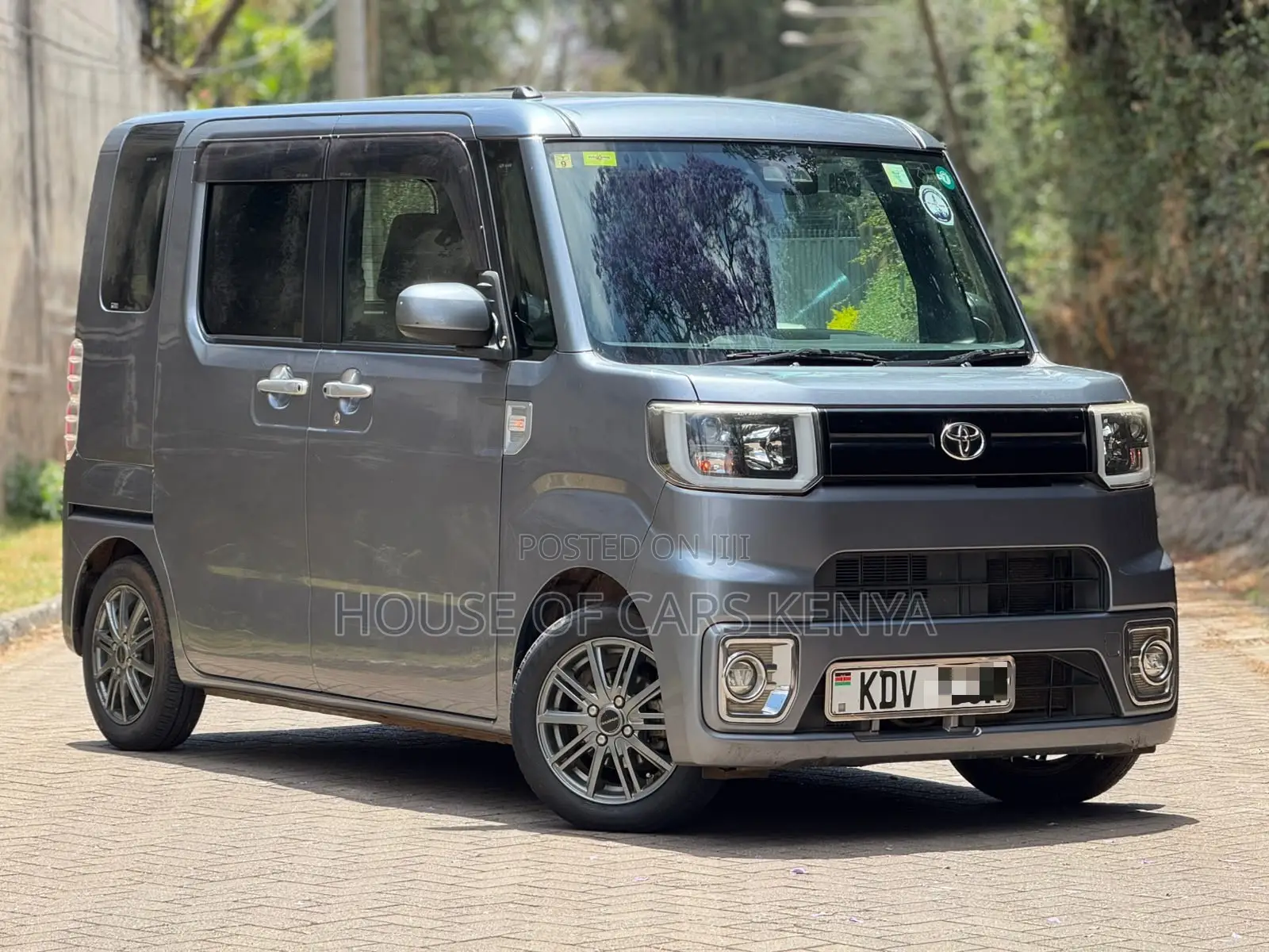 Toyota Pixis Epoch 2018 Silver
