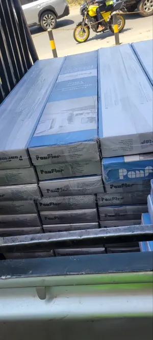 Quality Panfloor Laminate Flooring 8mm