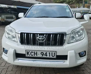 Toyota Land Cruiser Prado 4.0 Petrol GX-R 2013 White