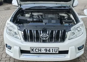 Toyota Land Cruiser Prado 4.0 Petrol GX-R 2013 White