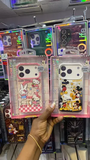 Pink Hello Kitty iPhone 17 Pro Case a Transparent Glitter Backing
