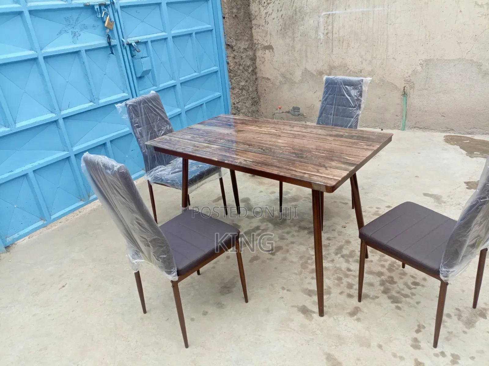 Living Room Table/Standing Dining