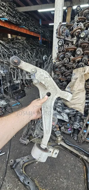 Nissan X-Trail N30 Control Arm
