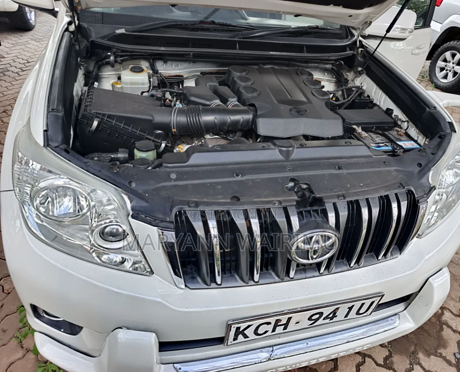 Toyota Land Cruiser Prado 4.0 Petrol GX-R 2013 White