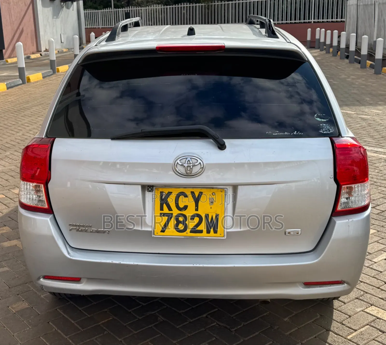 Toyota Corolla Fielder 1.5 Petrol FWD 2013 Silver