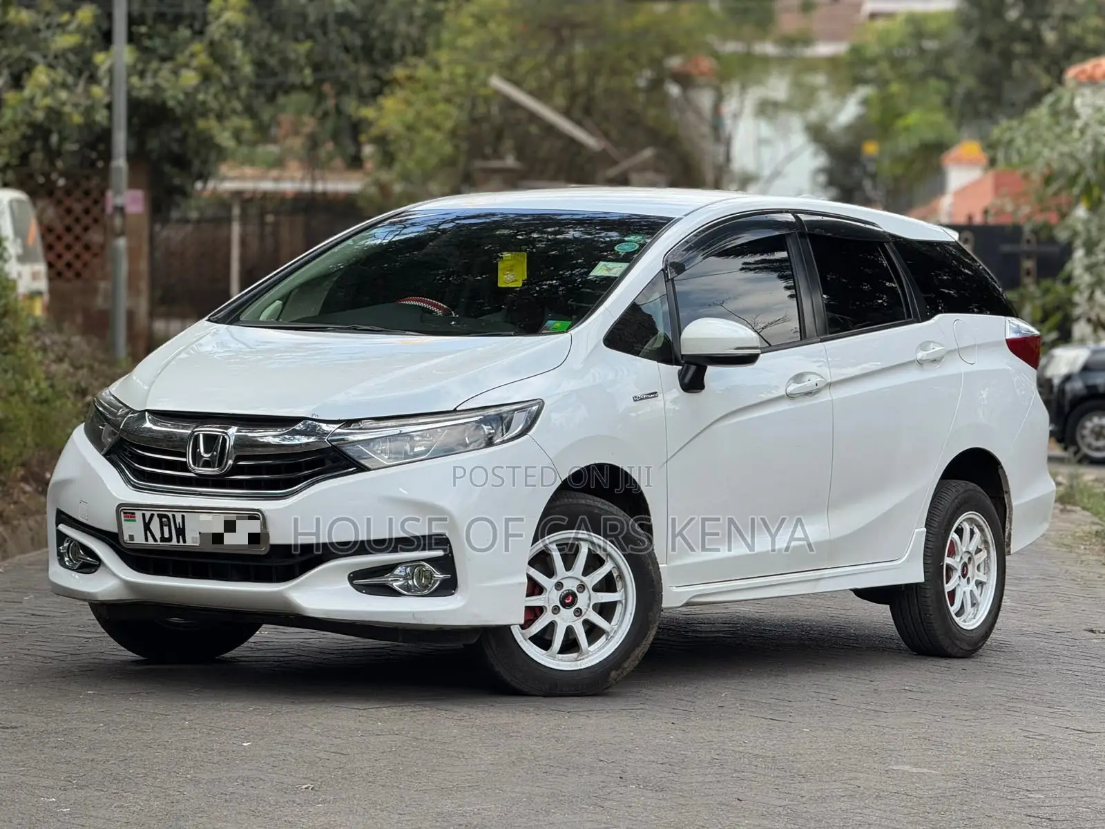Honda Fit Shuttle 2018 White