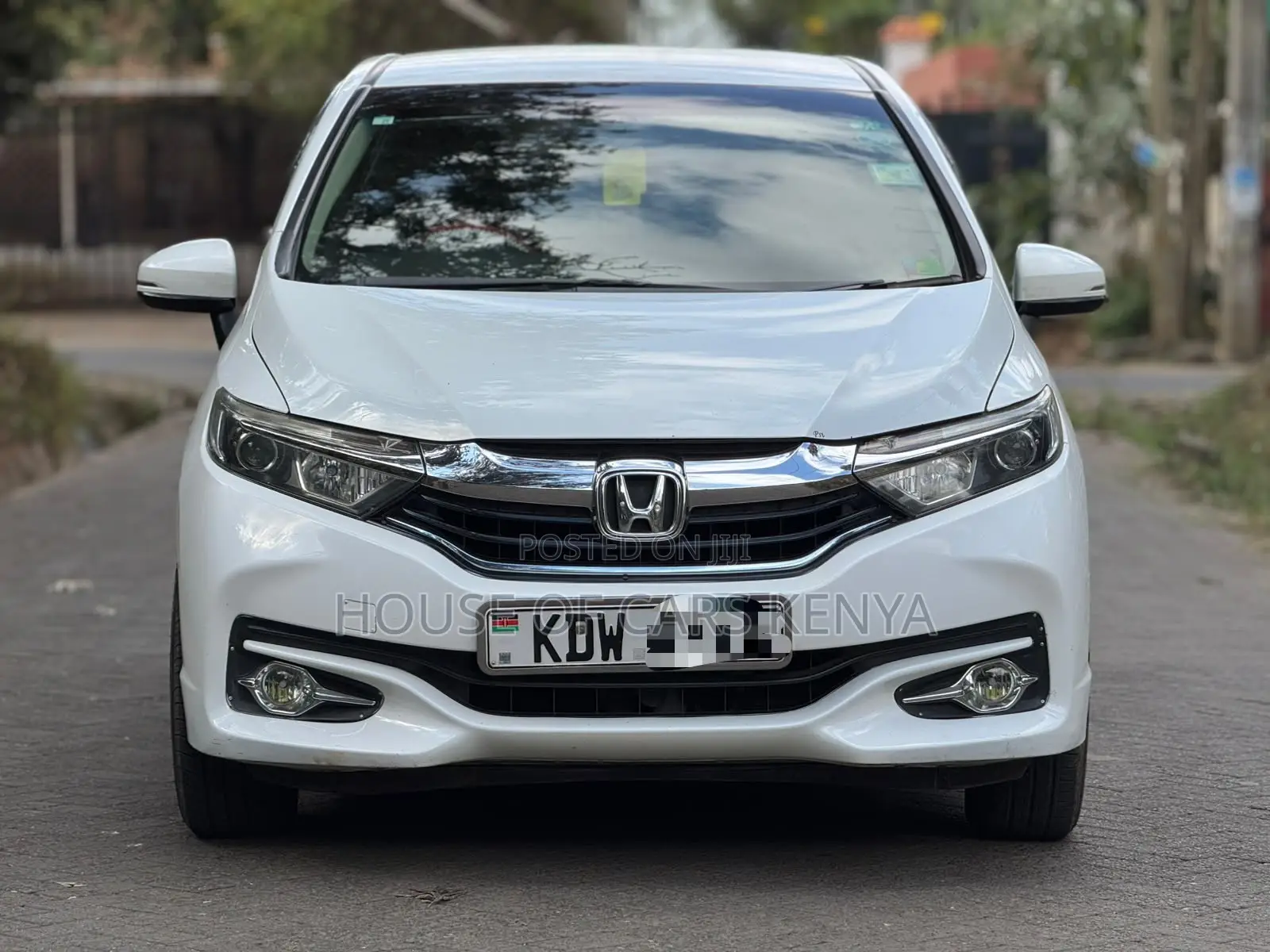 Honda Fit Shuttle 2018 White