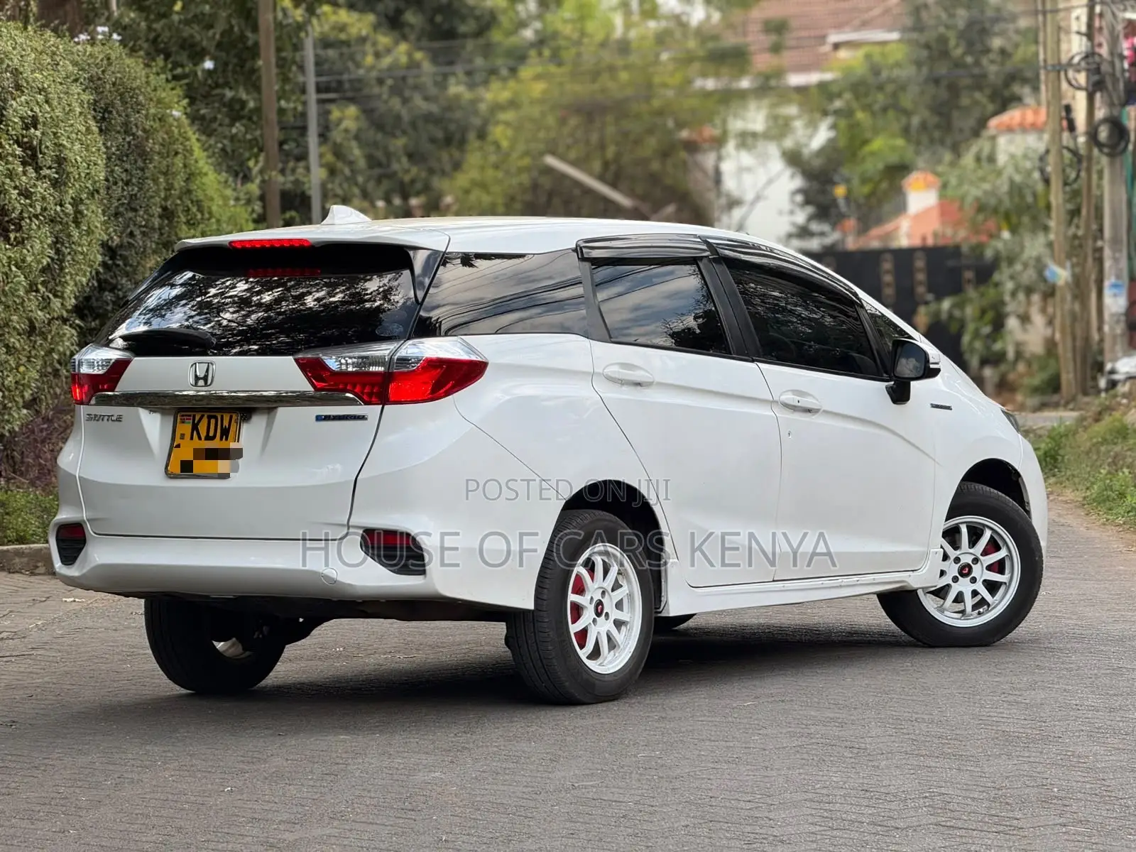 Honda Fit Shuttle 2018 White
