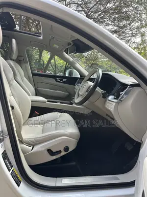 Volvo XC60 2020 White