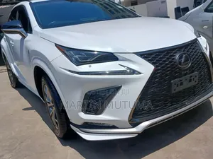 Lexus NX 300 FWD 2019 White