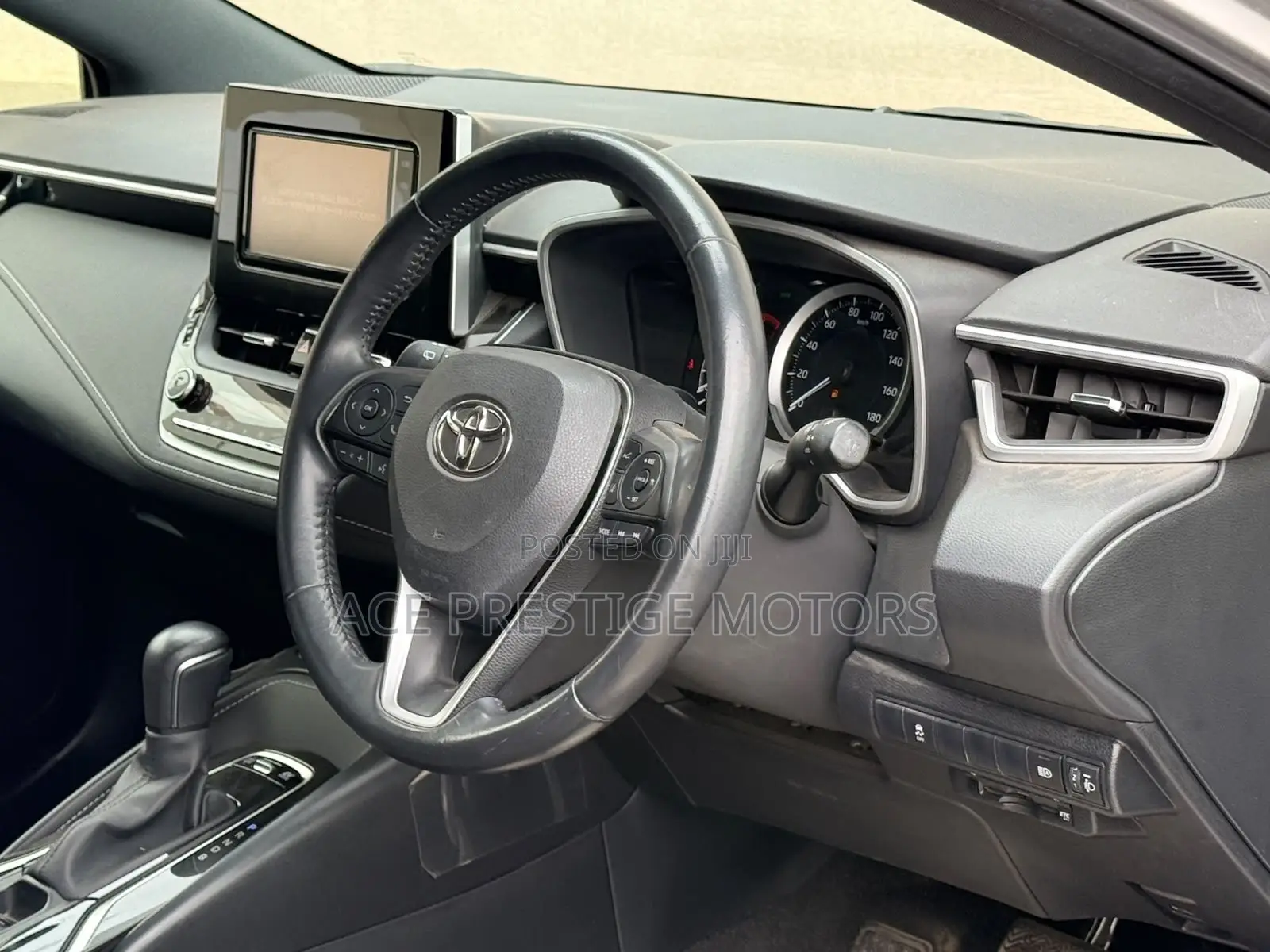 Toyota Corolla 2018 Silver