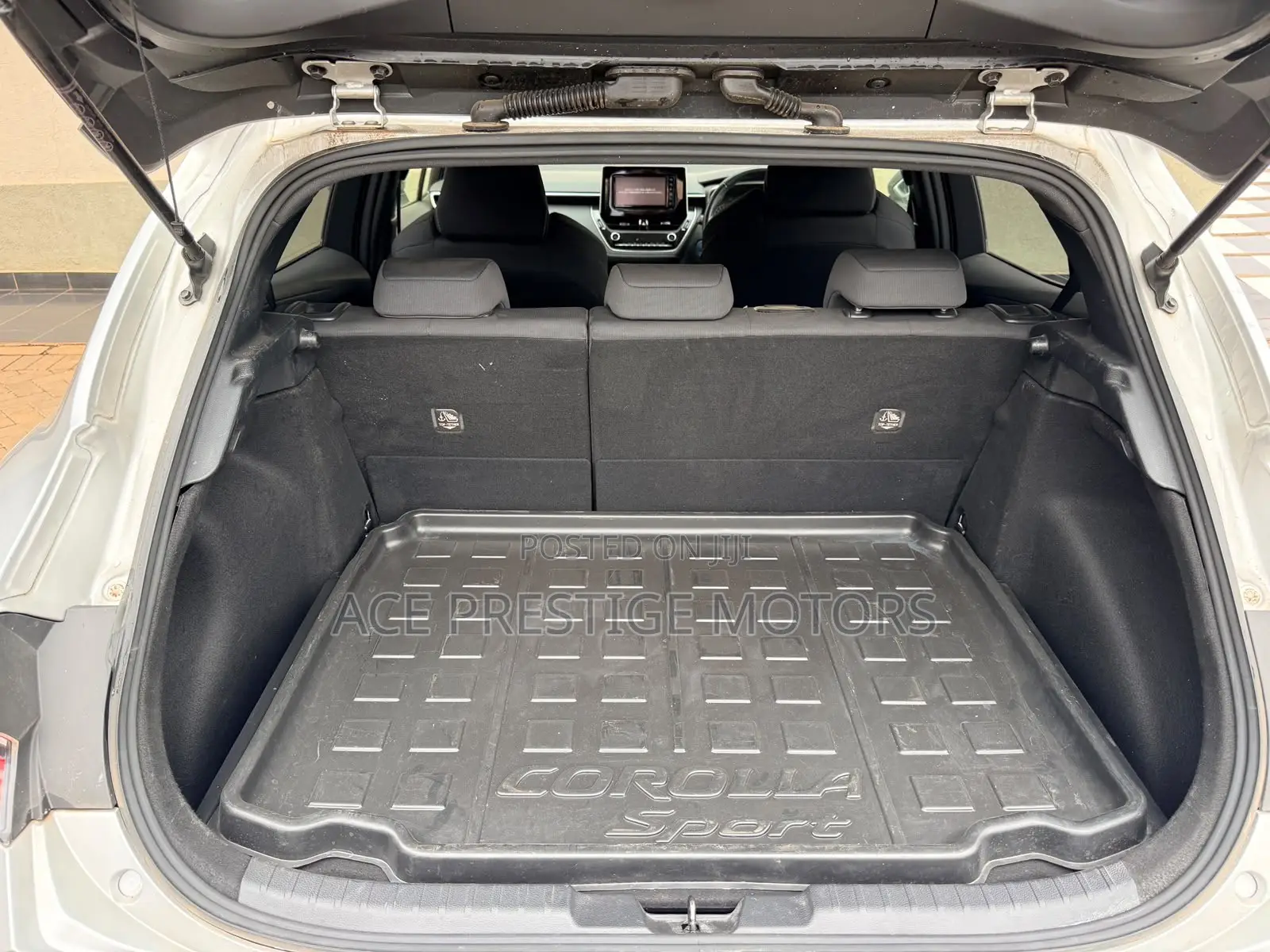 Toyota Corolla 2018 Silver