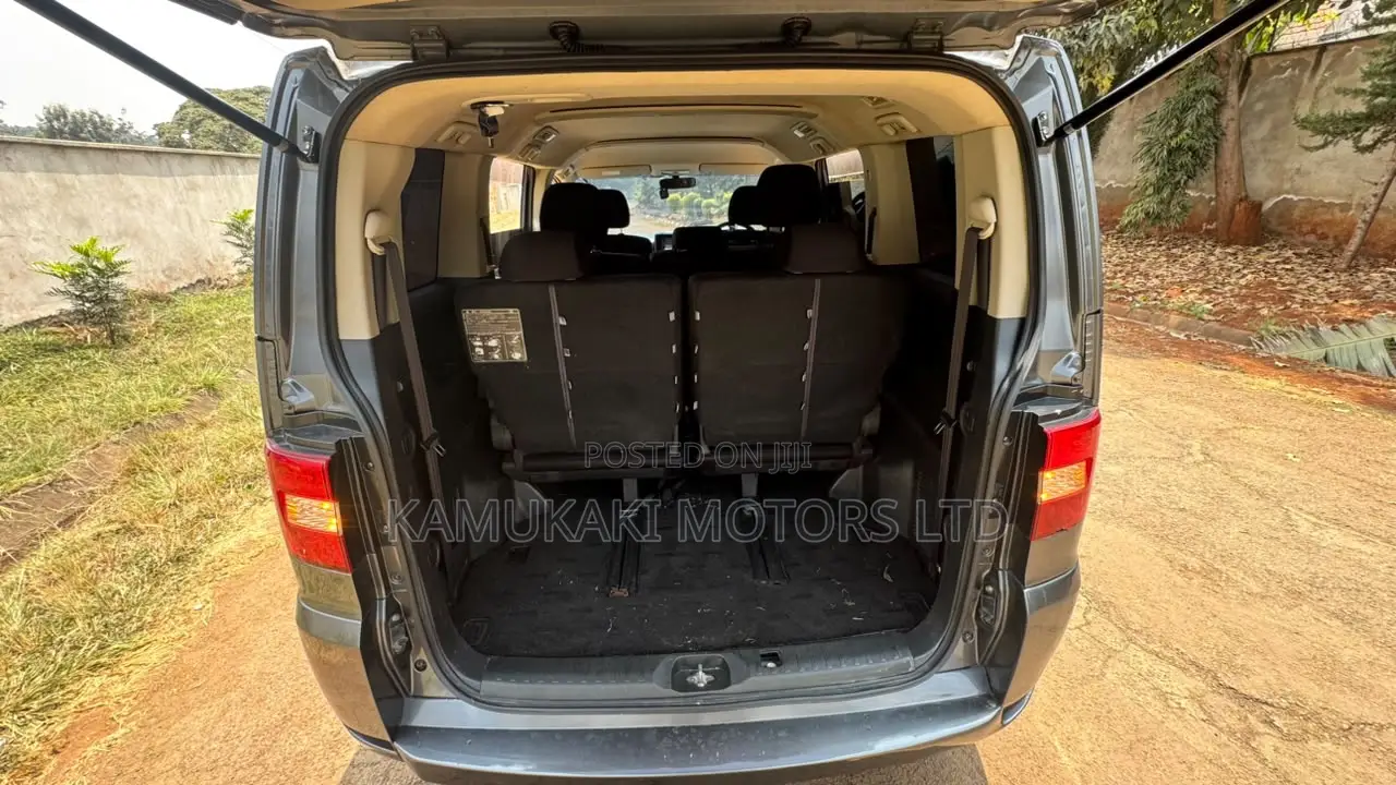 Mitsubishi Delica 2015 Gray