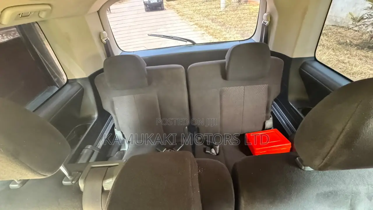 Mitsubishi Delica 2015 Gray
