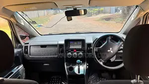 Mitsubishi Delica 2015 Gray