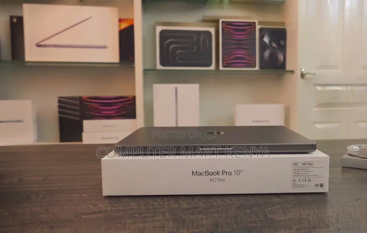 New Laptop Apple MacBook Pro 2026 M5 Max 48GB Apple M5 Max SSD 2T