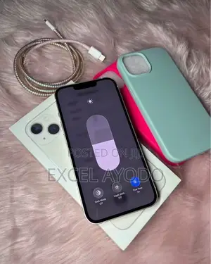 Apple iPhone 13 128 GB