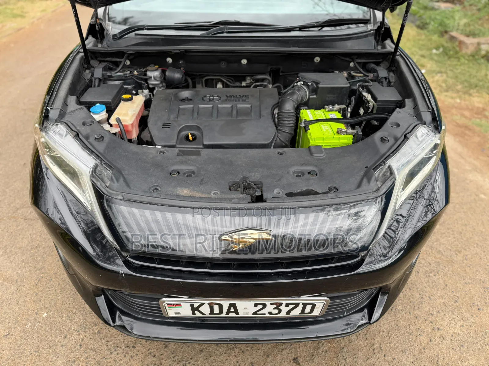Toyota Harrier 2.0 2014 Black