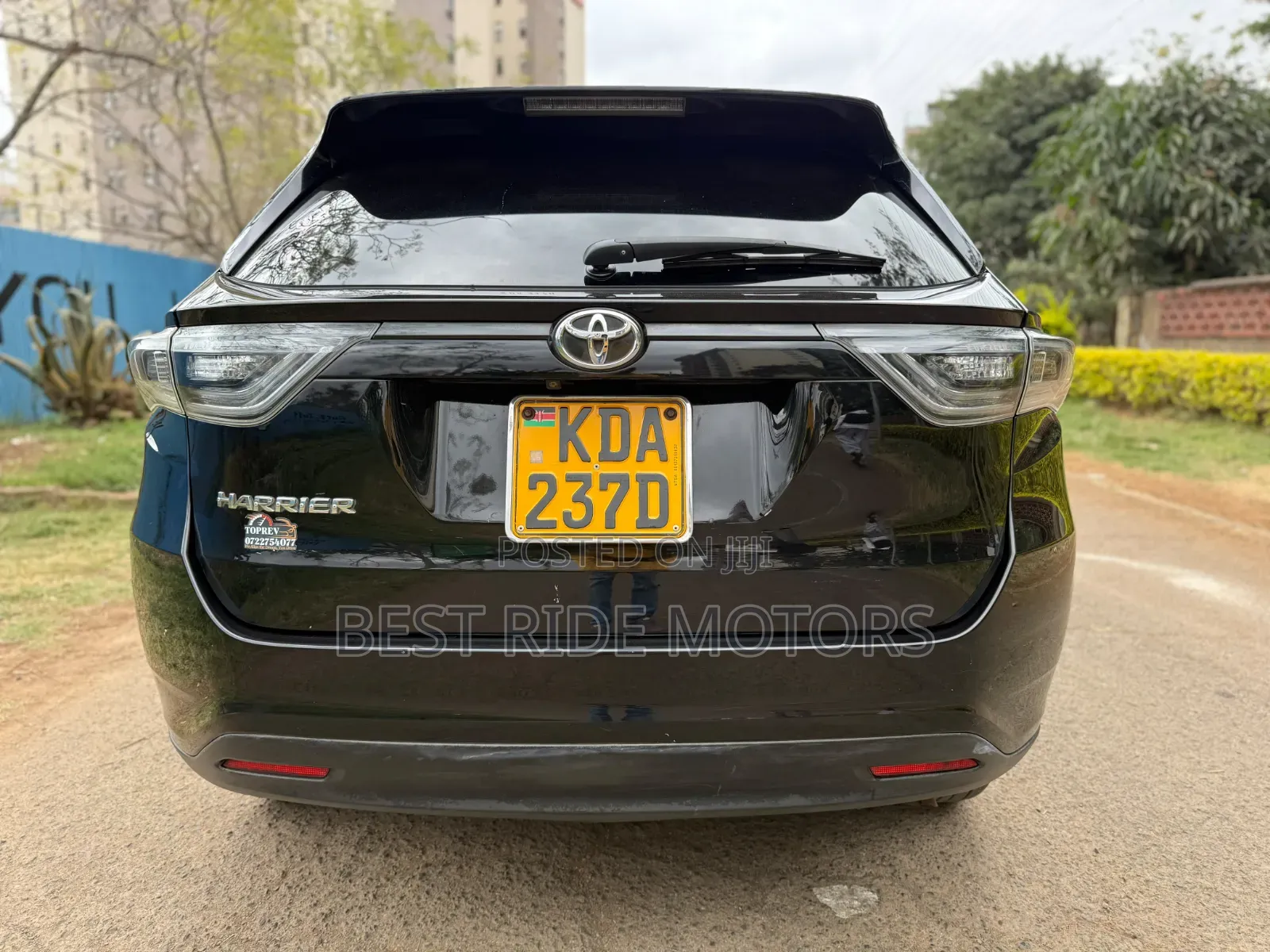 Toyota Harrier 2.0 2014 Black