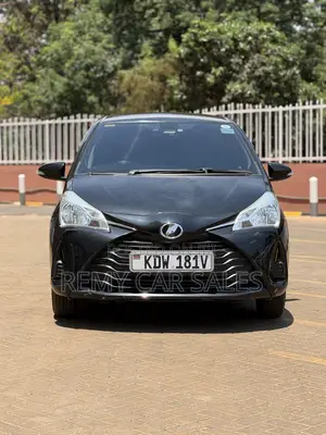 Toyota Vitz 2018 Black