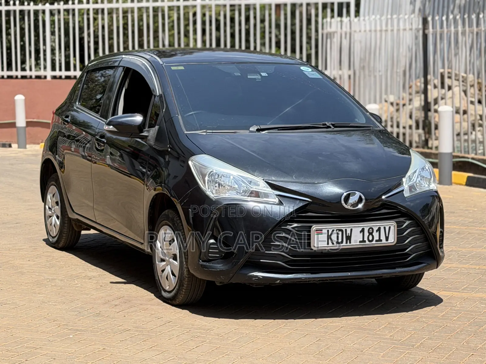 Toyota Vitz 2018 Black