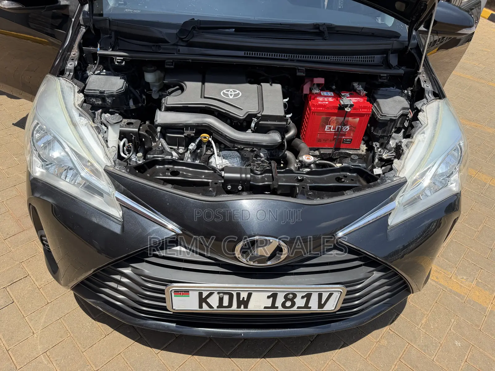 Toyota Vitz 2018 Black