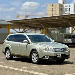 Subaru Outback 2010 Gold