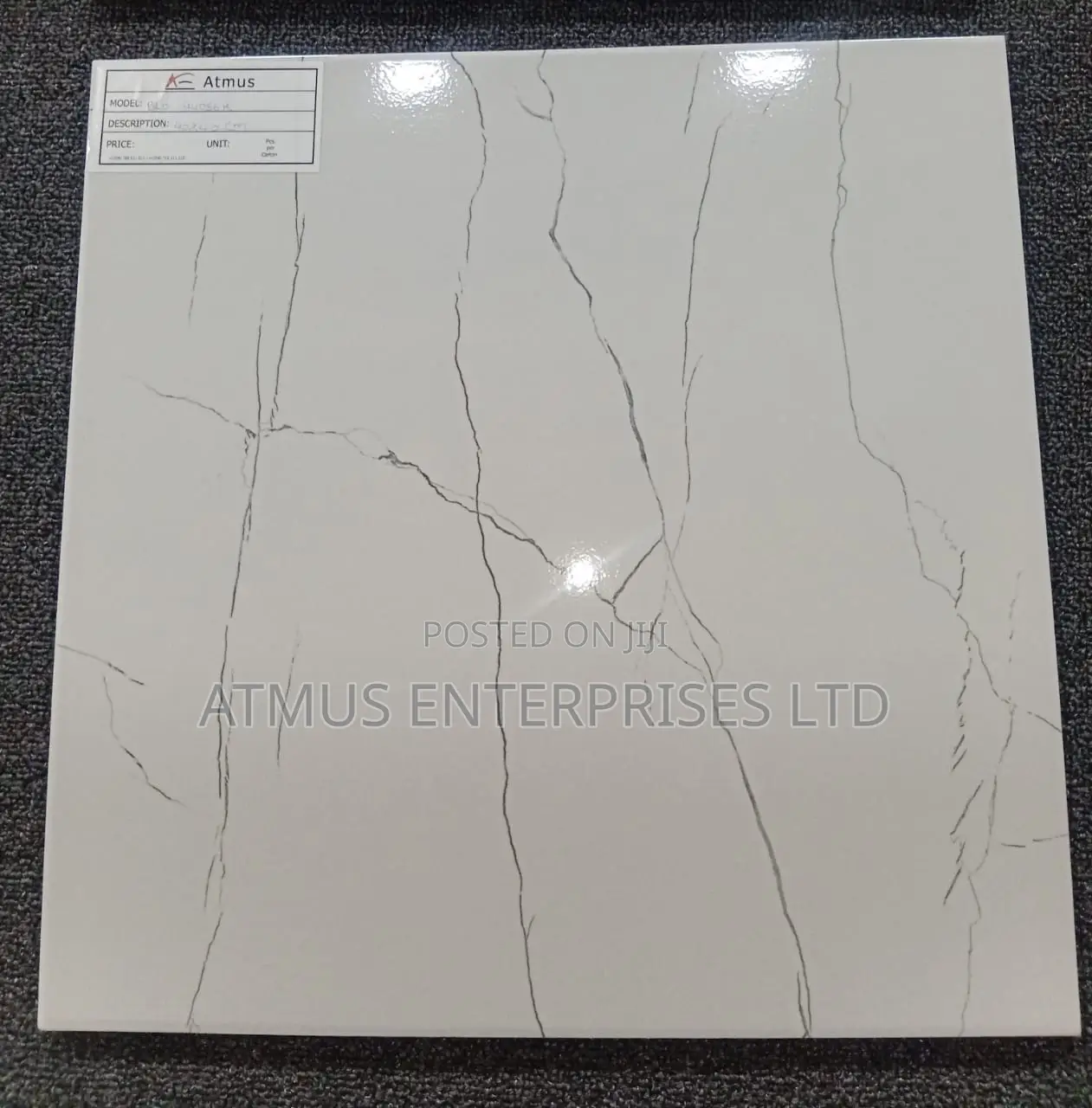 Twyford BLO44086K Tile