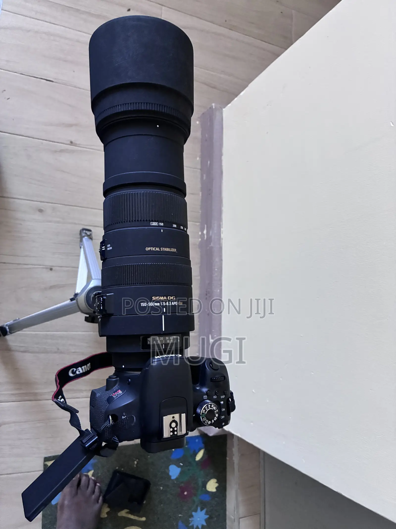 Canon T7i DSRL