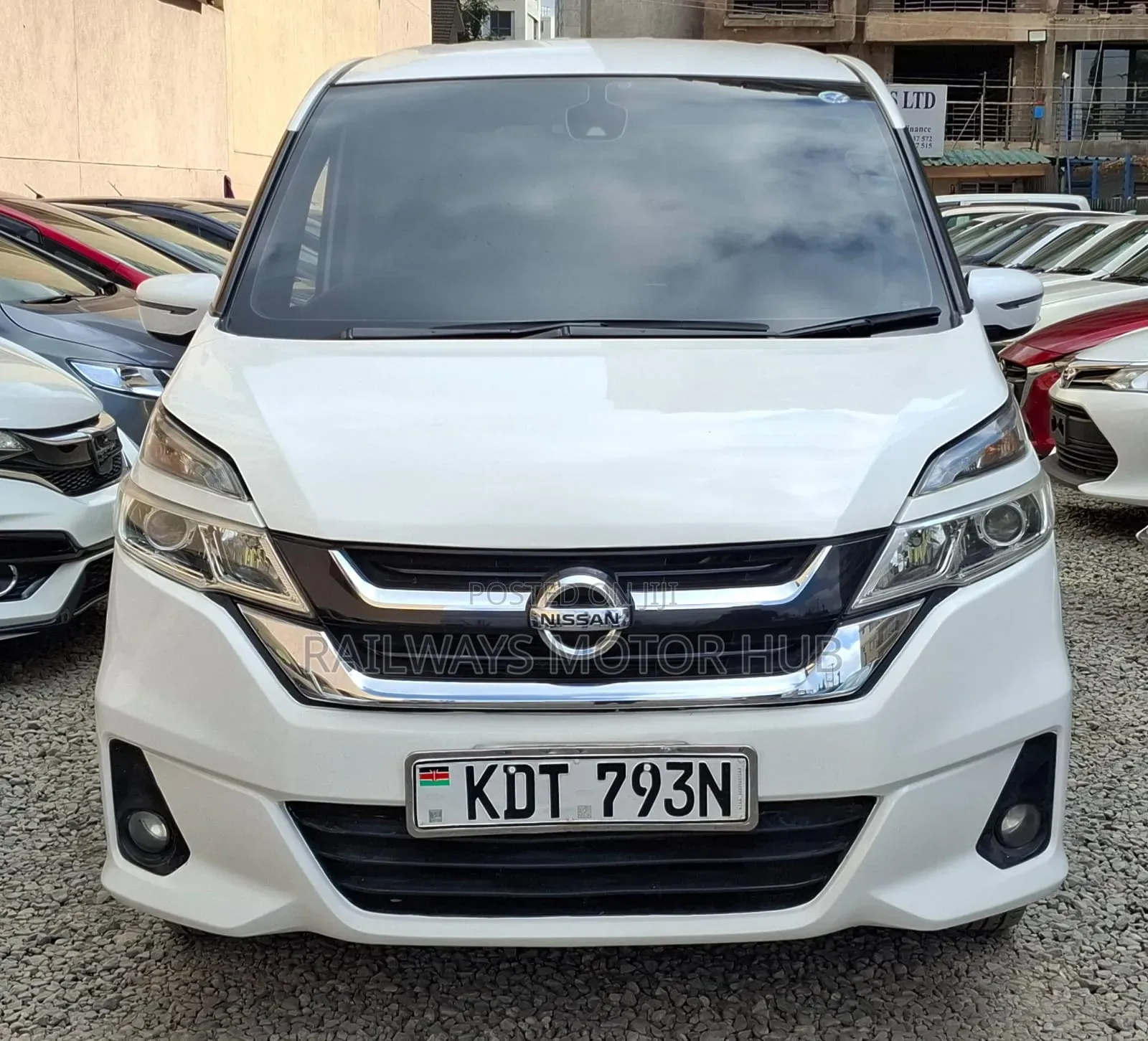 Nissan Serena 2016 White