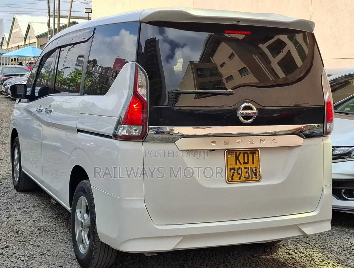 Nissan Serena 2016 White
