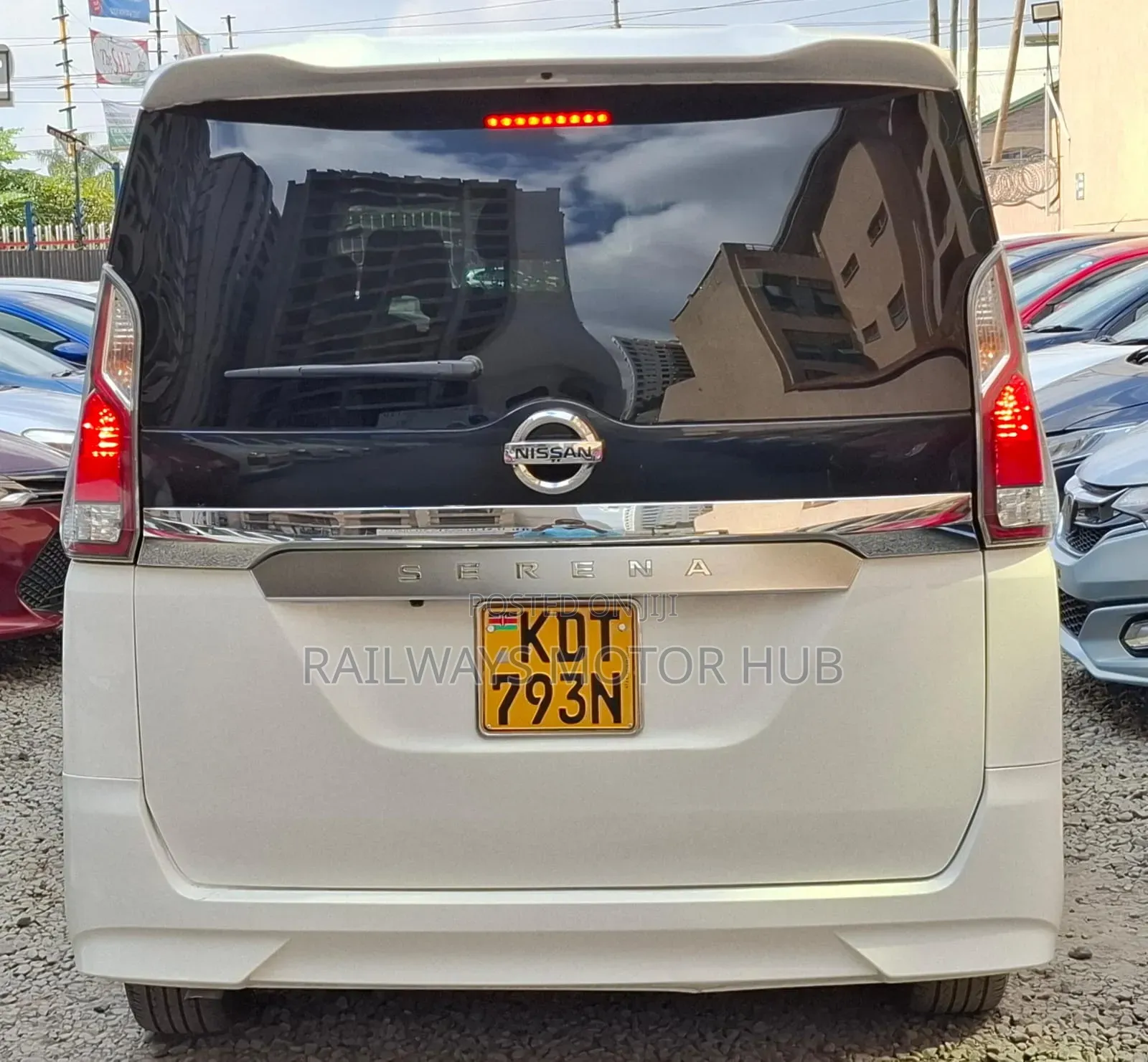 Nissan Serena 2016 White
