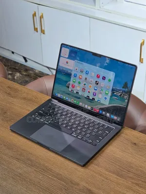 Laptop Apple MacBook Pro 18GB Intel Core M3 SSD 512GB