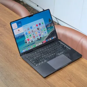Laptop Apple MacBook Pro 18GB Intel Core M3 SSD 512GB