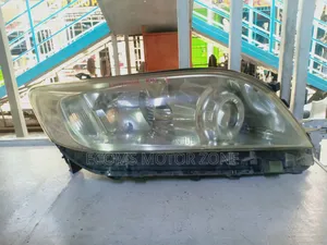 Toyota Vanguard 2012 Headlight