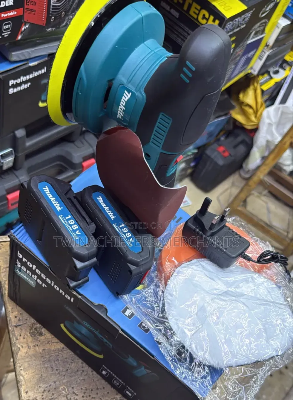 Makita Cordless Random Orbital Sander 198v