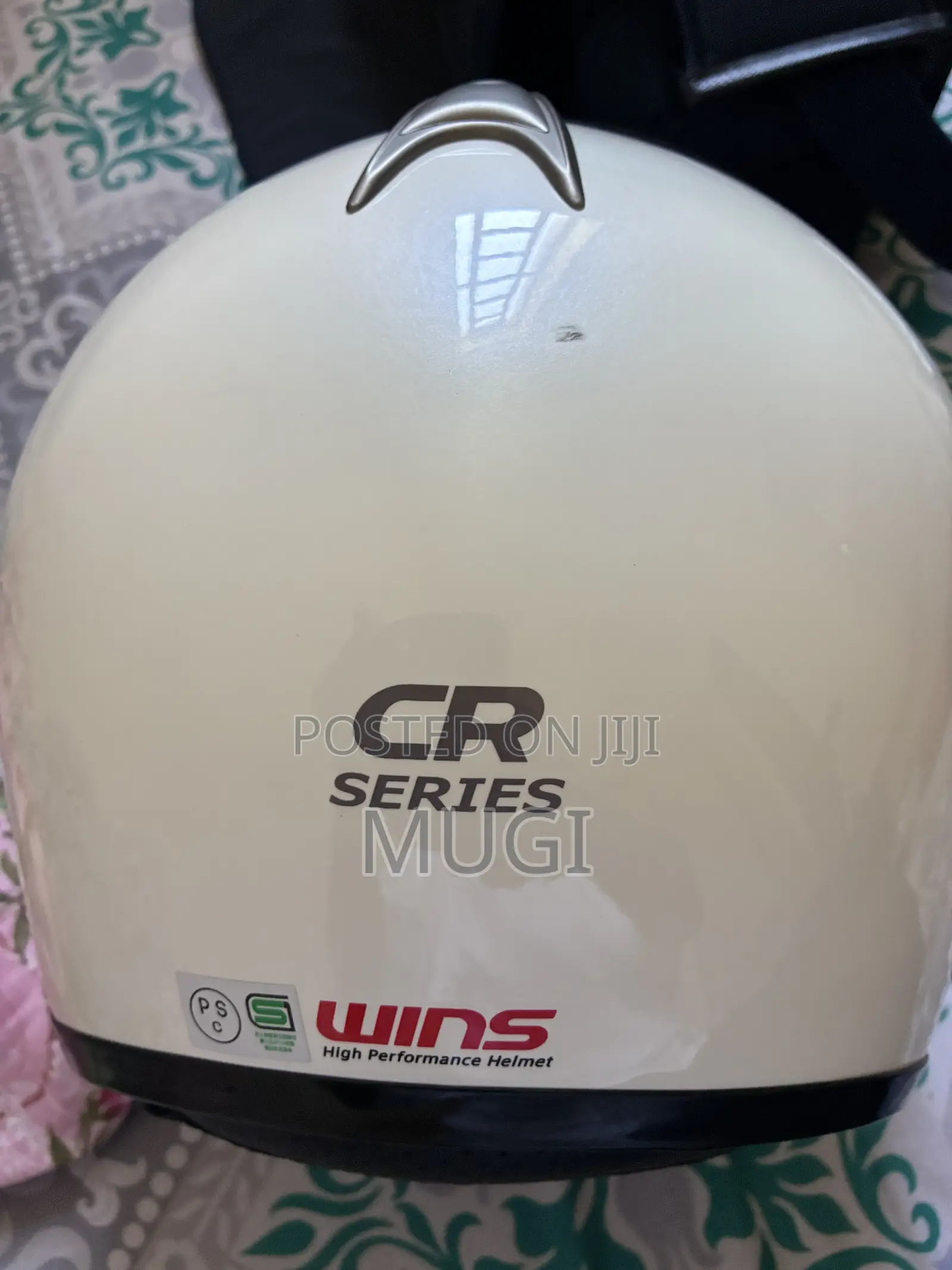 Wins Helmet