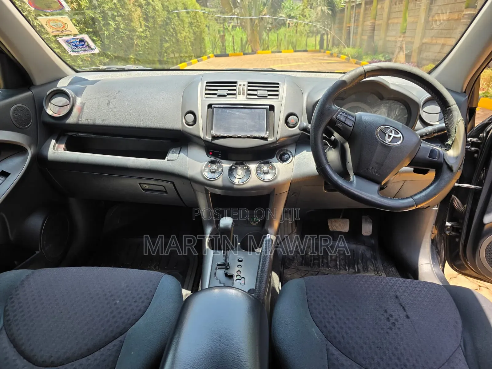 Toyota Vanguard 2010 Black