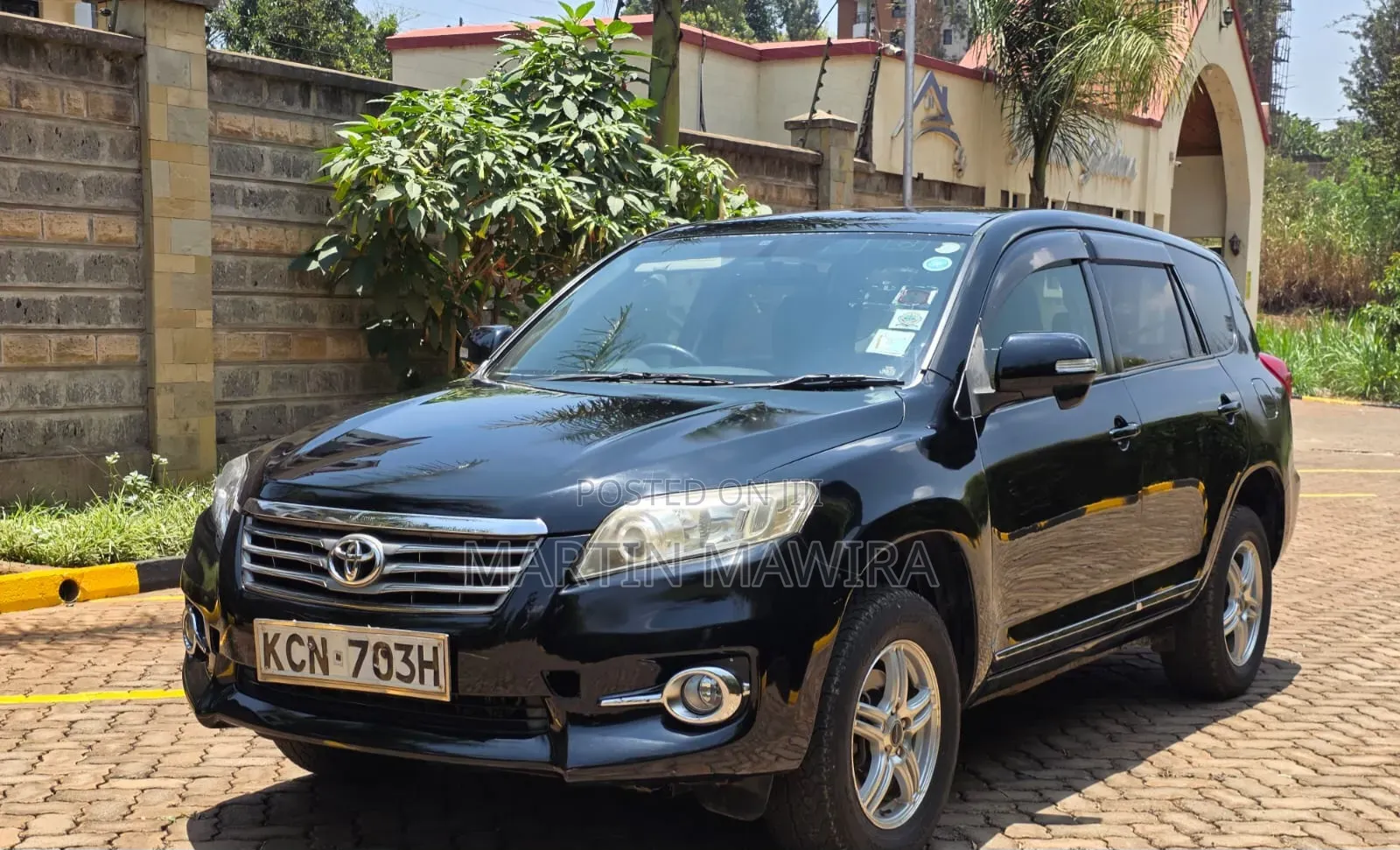 Toyota Vanguard 2010 Black