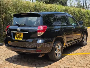 Toyota Vanguard 2010 Black