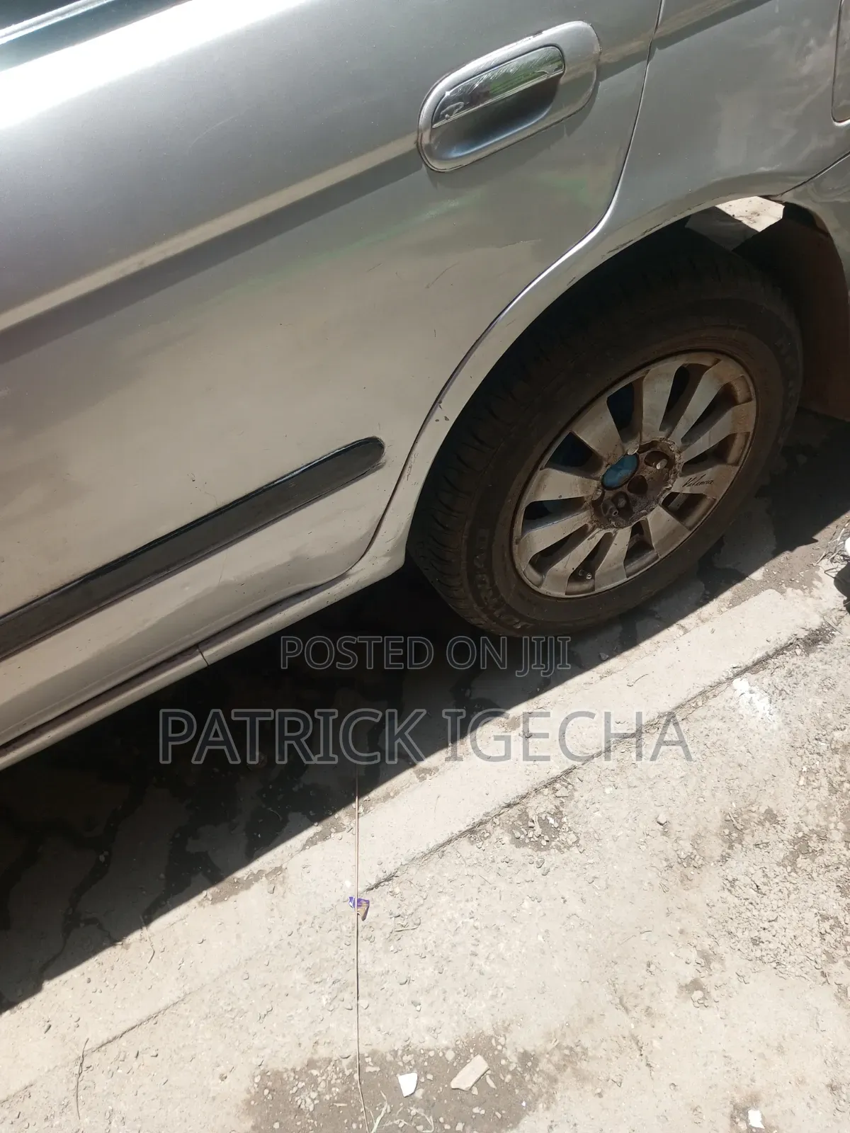 Nissan Sunny 2012 Silver