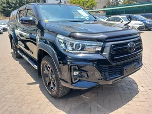 Toyota Hilux Revo Double Cab Deisel 2.4 AWD 2019 Black